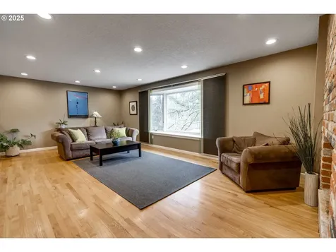 10935 SW Pathfinder Way Portland OR 97223