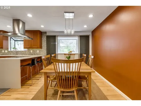 10935 SW Pathfinder Way Portland OR 97223