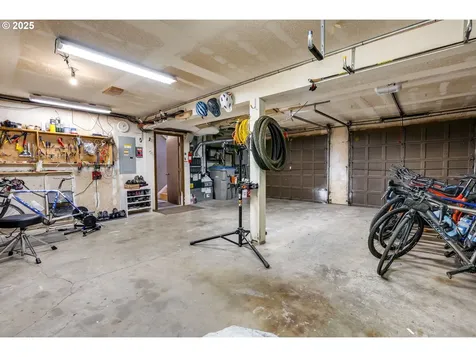 10935 SW Pathfinder Way Portland OR 97223
