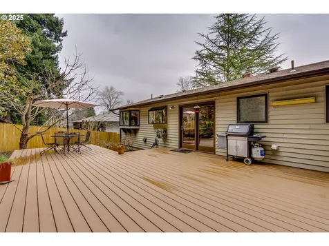 10935 SW Pathfinder Way Portland OR 97223