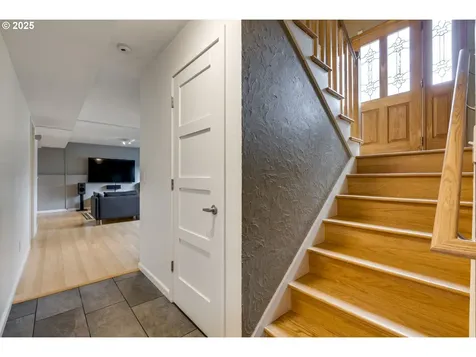 10935 SW Pathfinder Way Portland OR 97223