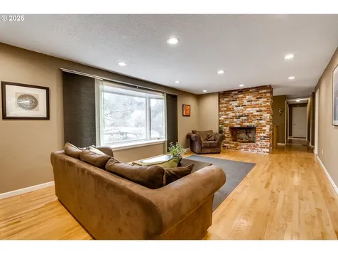 10935 SW Pathfinder Way Portland OR 97223