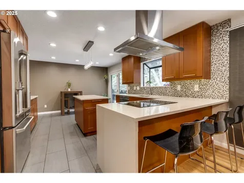 10935 SW Pathfinder Way Portland OR 97223