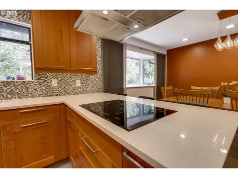 10935 SW Pathfinder Way Portland OR 97223