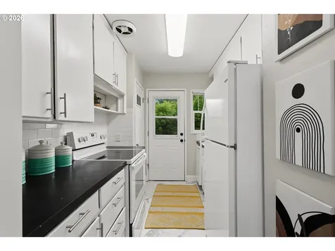 336 NE 128th Avenue Portland OR 97230