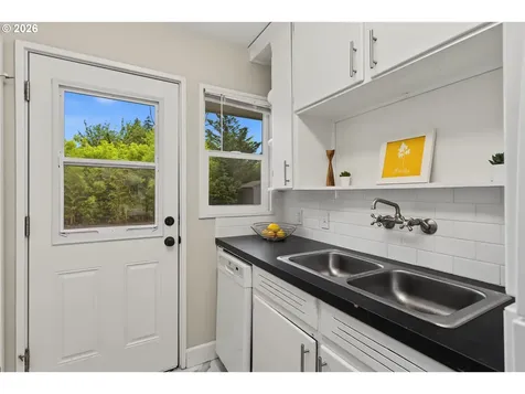 336 NE 128th Avenue Portland OR 97230
