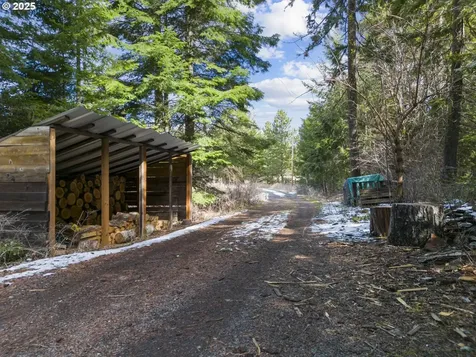 136 Sleepy Hollow Road White Salmon WA 98672