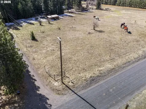136 Sleepy Hollow Road White Salmon WA 98672