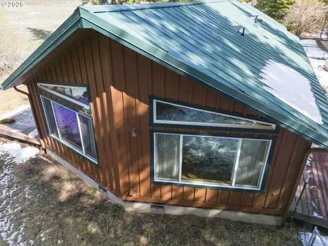 136 Sleepy Hollow Road White Salmon WA 98672