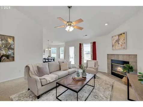 1237 Mount View Lane Molalla OR 97038