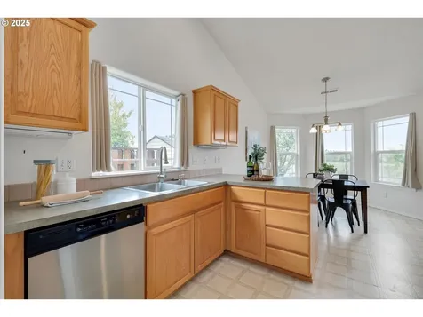 1237 Mount View Lane Molalla OR 97038