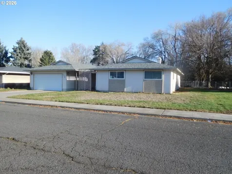 1536 SW 44th Street Pendleton OR 97801