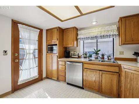 3786 SW 8th Street Gresham OR 97030