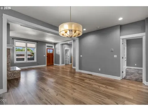 1130 SW Indian Avenue Redmond OR 97756