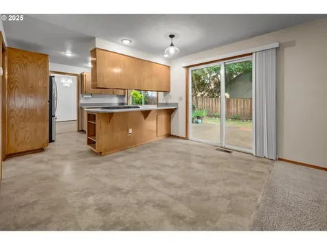 10683 SW River Drive Portland OR 97224