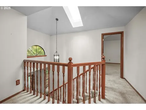 10683 SW River Drive Portland OR 97224