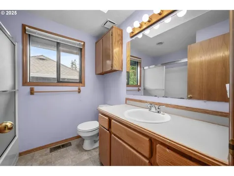 10683 SW River Drive Portland OR 97224