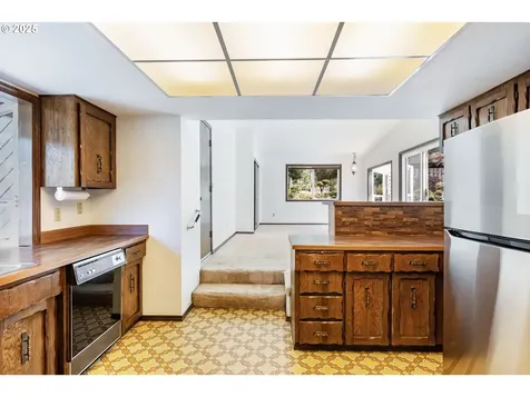 6996 SW 184th Avenue Beaverton OR 97007