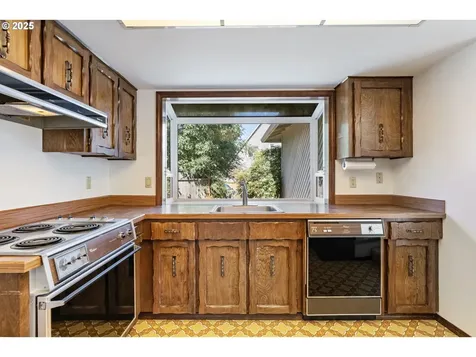 6996 SW 184th Avenue Beaverton OR 97007