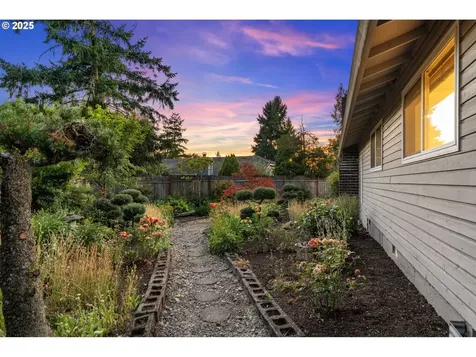 6996 SW 184th Avenue Beaverton OR 97007