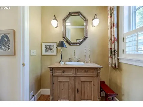 2943 Riverwalk Loop Eugene OR 97401