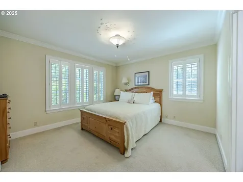 2943 Riverwalk Loop Eugene OR 97401