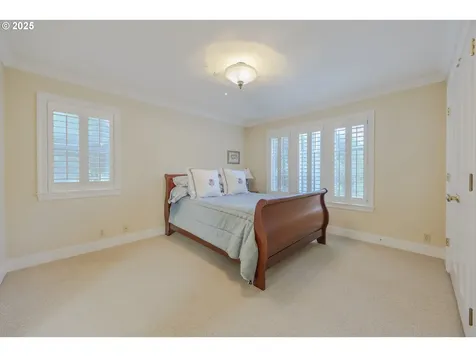 2943 Riverwalk Loop Eugene OR 97401