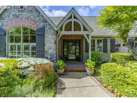 2943 Riverwalk Loop Eugene OR 97401