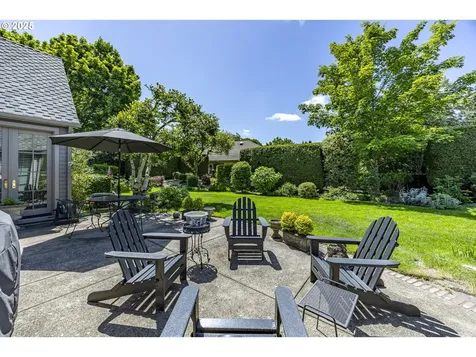 2943 Riverwalk Loop Eugene OR 97401