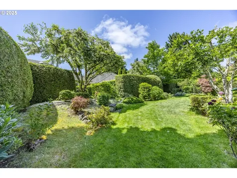 2943 Riverwalk Loop Eugene OR 97401