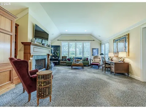 2943 Riverwalk Loop Eugene OR 97401
