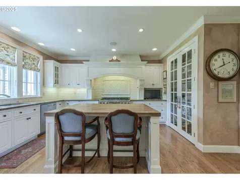 2943 Riverwalk Loop Eugene OR 97401