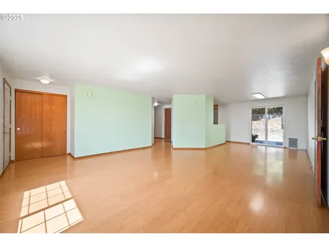 2229 NW 6th Place Camas WA 98607