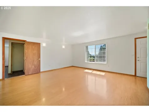 2229 NW 6th Place Camas WA 98607