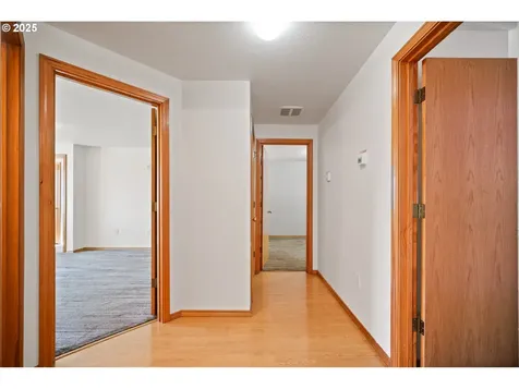 2229 NW 6th Place Camas WA 98607