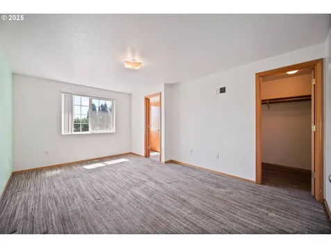 2229 NW 6th Place Camas WA 98607