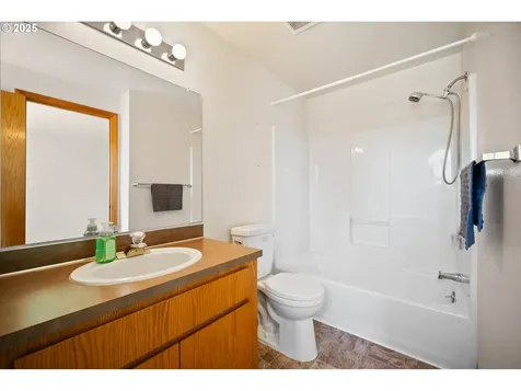 2229 NW 6th Place Camas WA 98607
