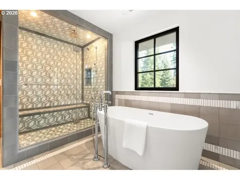 4855 SW Hewett Boulevard Portland OR 97221