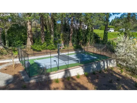 4855 SW Hewett Boulevard Portland OR 97221