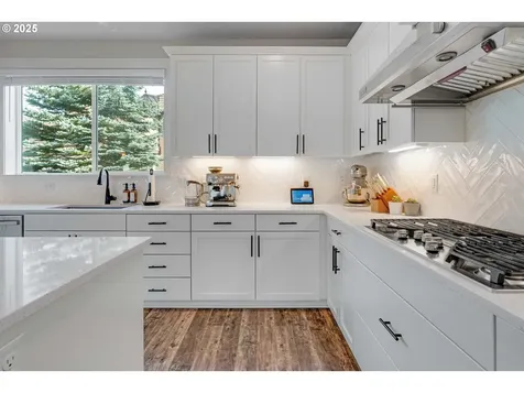 11389 NW Knightsview Lane Portland OR 97229