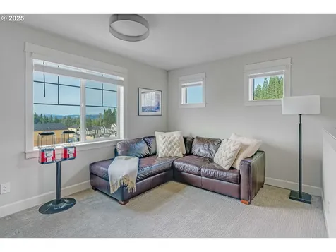 11389 NW Knightsview Lane Portland OR 97229