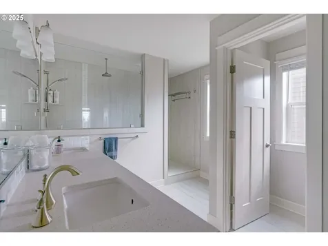 11389 NW Knightsview Lane Portland OR 97229