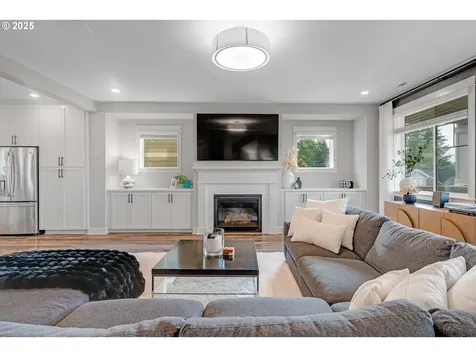 11389 NW Knightsview Lane Portland OR 97229