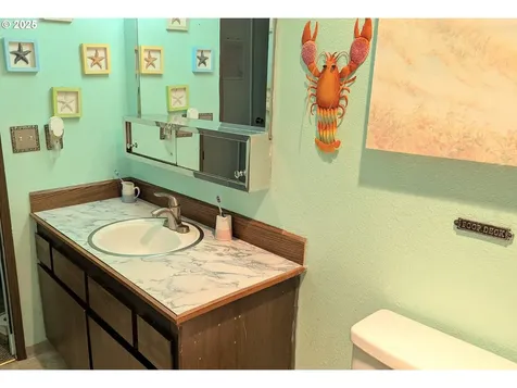 550 18th Street Myrtle Point OR 97458