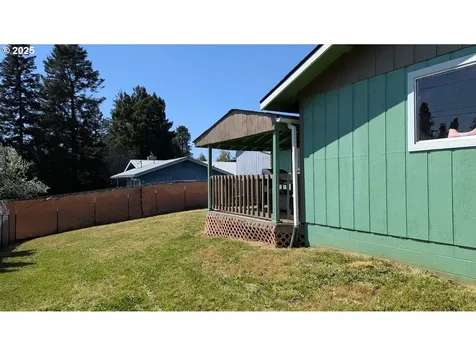550 18th Street Myrtle Point OR 97458