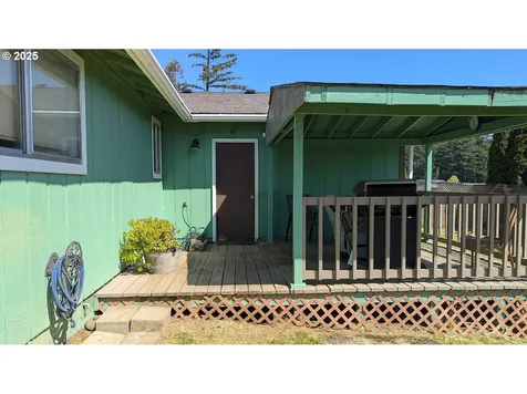 550 18th Street Myrtle Point OR 97458