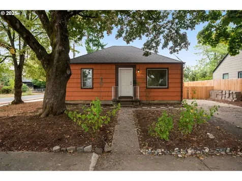 3106 SE 79th Avenue Portland OR 97206