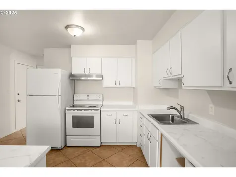 3106 SE 79th Avenue Portland OR 97206