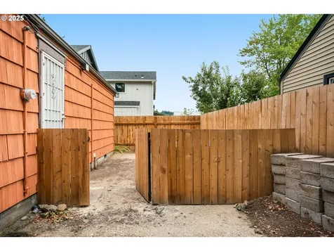 3106 SE 79th Avenue Portland OR 97206