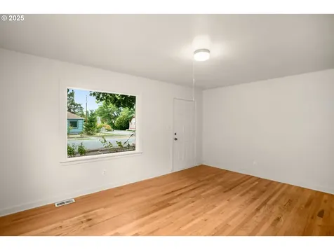 3106 SE 79th Avenue Portland OR 97206